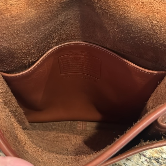 Coach Vintage British Tan Leather Crossbody Satchel Bag in Great Condition - Picture 11 of 16
